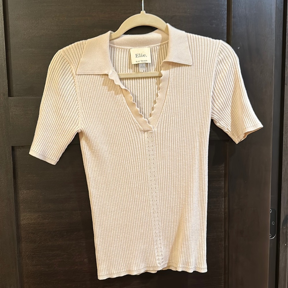 TAHARI Collared Knit Top